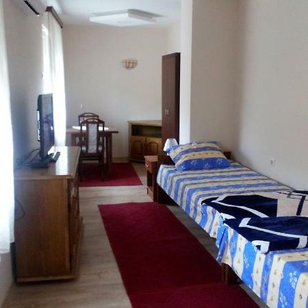 פירוט Guest House Green View מראה חיצוני תמונה